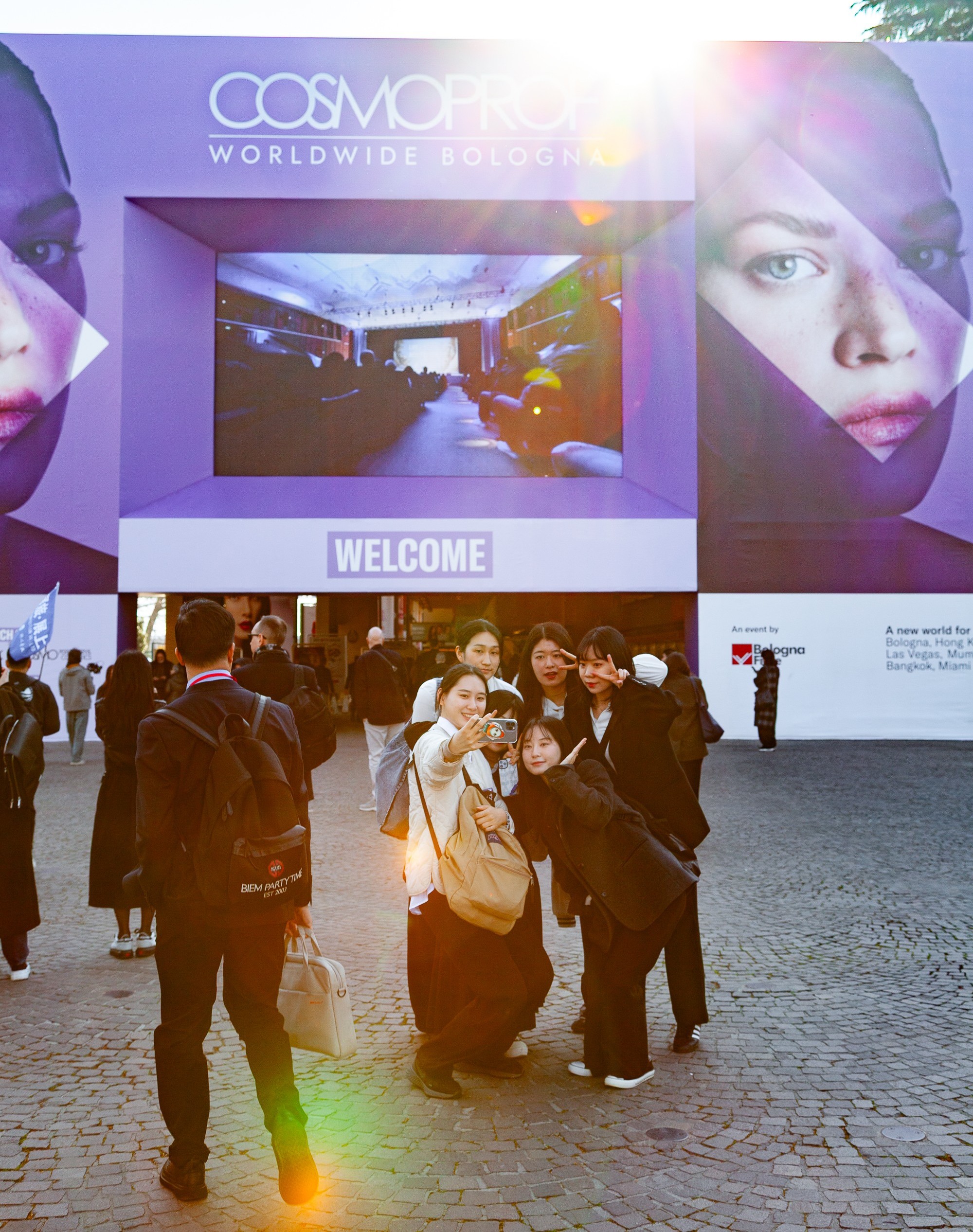 INFLUENCER ACCREDITATION REQUIREMENTS