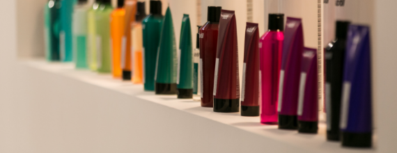 PRODOTTI E ATTREZZATURE PROFESSIONAL HAIR